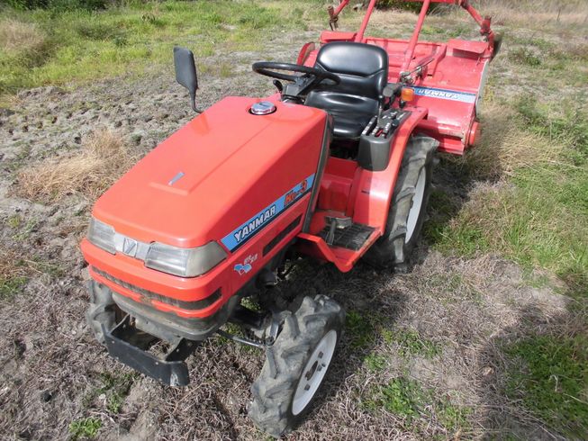 ヤンマー トラクター 写真